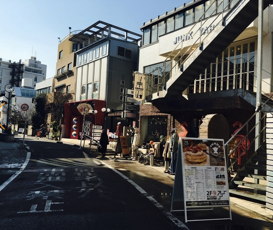 東京都渋谷区のドッグカフェ sunny STORE&CAFEのサムネイルのサムネイル1枚目