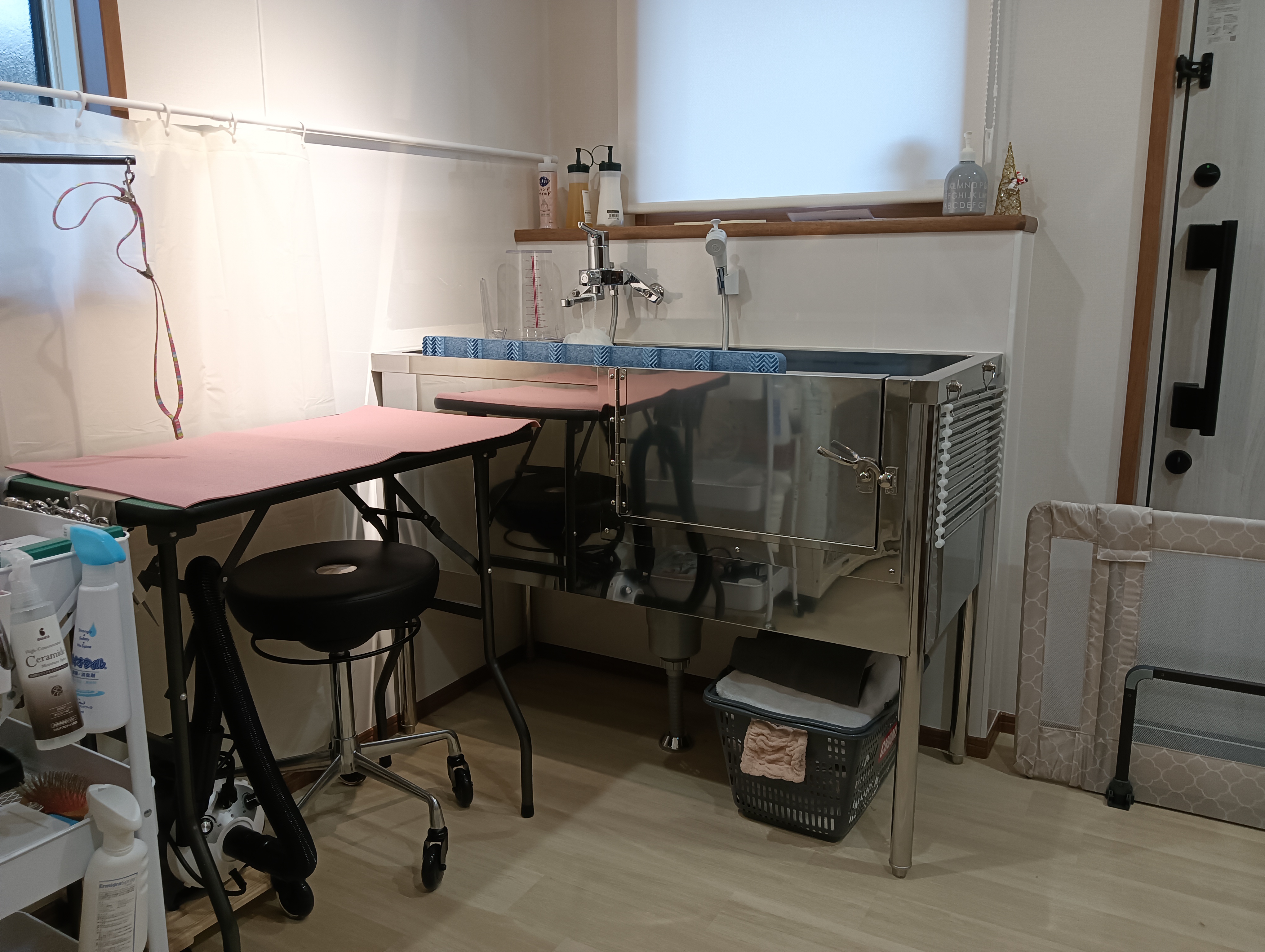 Pet Care House HUG 4