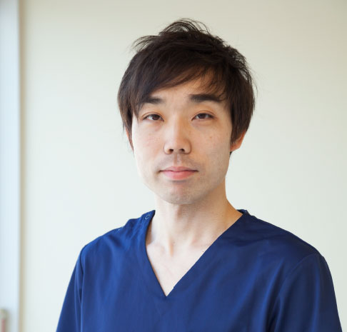 手塚 雅典 院長