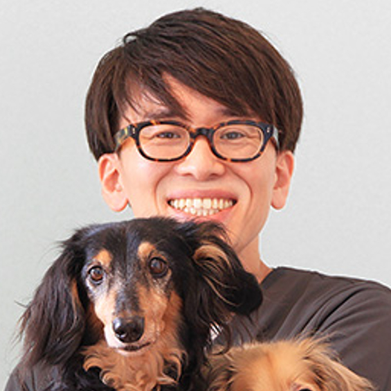 秋山　恵蔵 院長