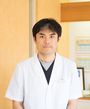 小林　良輔 院長